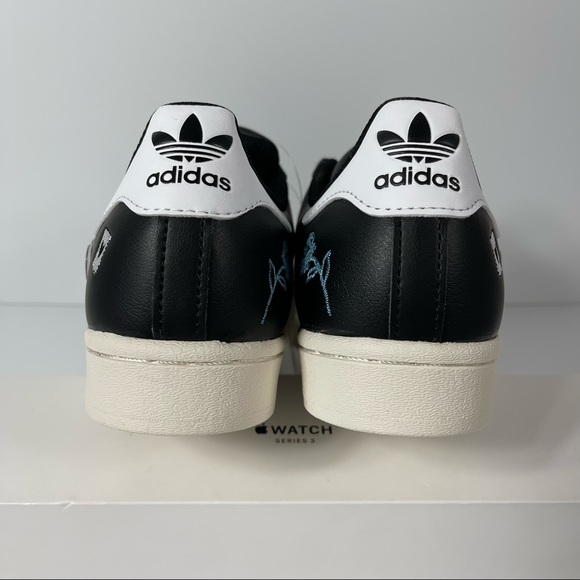 ADIDAS SUPERSTAR BIG KID EMPOWERING GRAPHICS BLACK WOMENS SHOES SIZE 6.5 WHITE N - Picture 3 of 10